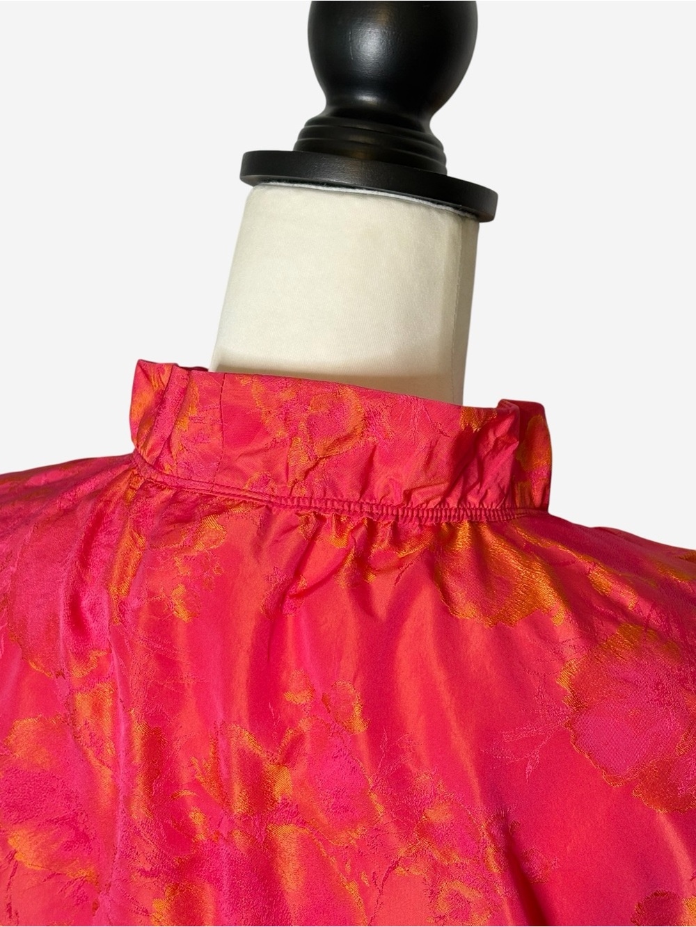 Finley Crosby Top Neon Rose Floral Jacquard Ruffle Neck Blouse Pink Orange L - Picture 6 of 11